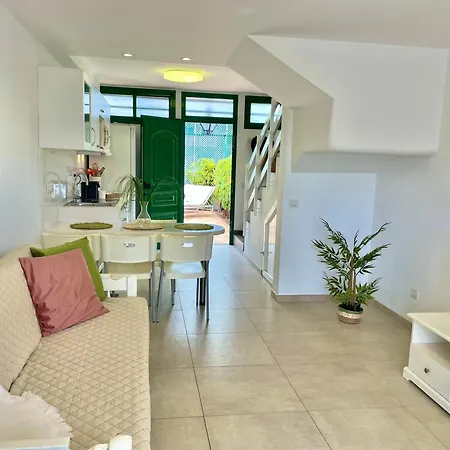 Caserio 47 By Sunhousescanarias *